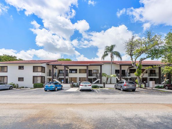 3100 NW 46th Street 102, Oakland Park FL 33309