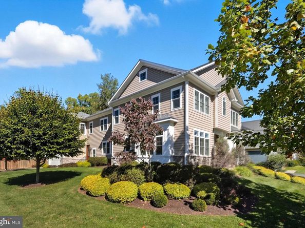 609 Kingsley Road SW, Vienna VA 22180