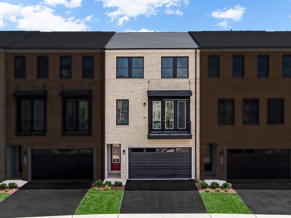 13724 Aviation Place, Herndon VA 20171