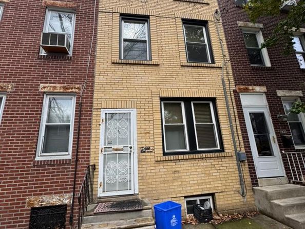 1933 E Albert Street, Philadelphia PA 19125