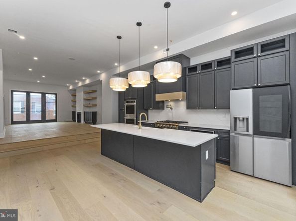 4475 Fleming Street, Philadelphia PA 19128