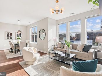 989 S Buchanan Street