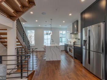 1111 E Dunton Street