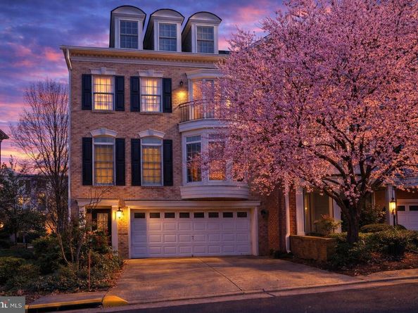 7749 Legere Court 42, Mclean VA 22102