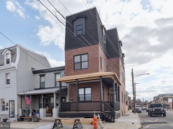 2800 Bridge Street