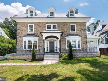 50 W Upsal Street