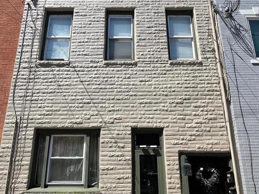 768 S 6TH Street, Philadelphia PA 19147
