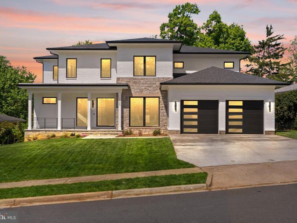 1324 Titania Lane, Mclean VA 22102