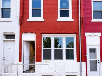 2433 N Carlisle Street