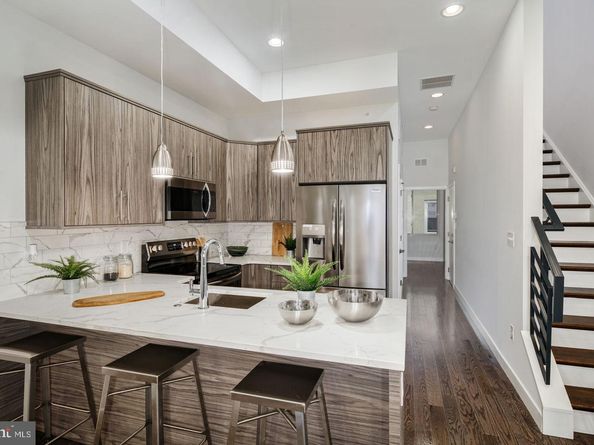 627 W Oxford Street, Philadelphia PA 19122