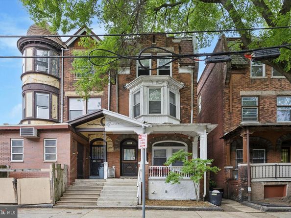 236 Buckingham Place, Philadelphia PA 19104