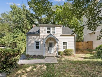 2153 N Taylor Street