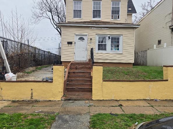 7241 Grays Avenue, Philadelphia PA 19142