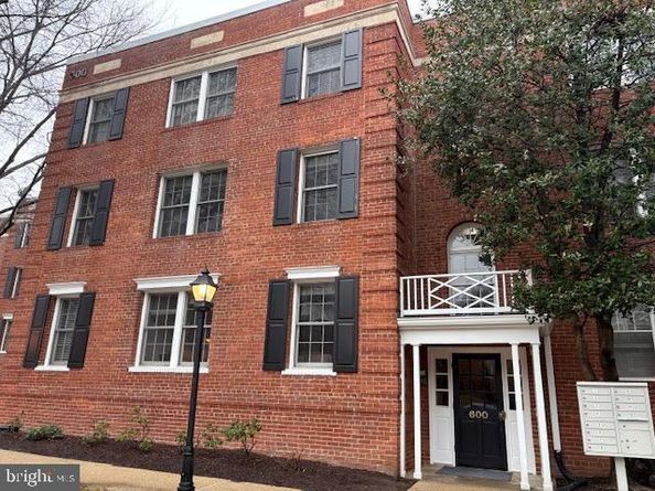 600 Bashford Lane 2332, Alexandria VA 22314