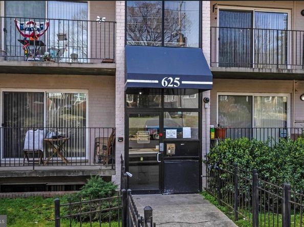 625 Chesapeake Street SE 207, Washington DC 20032
