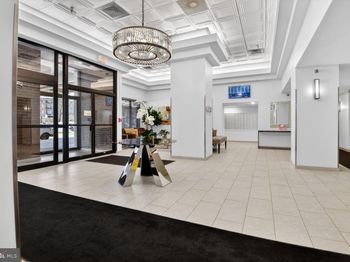 1808 Old Meadow Road