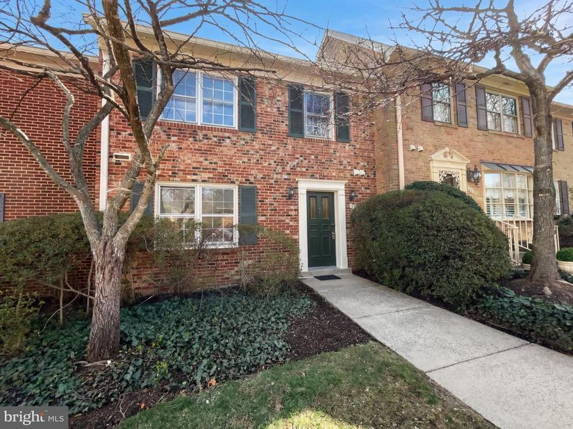 645 N Armistead Street, Alexandria VA 22312
