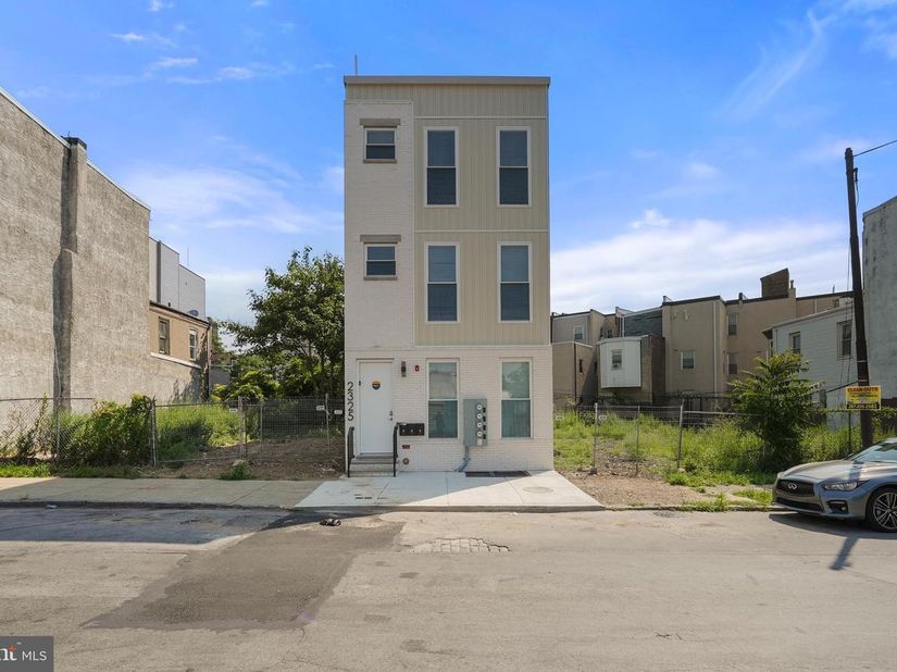 2325 Germantown Avenue, Philadelphia PA 19133
