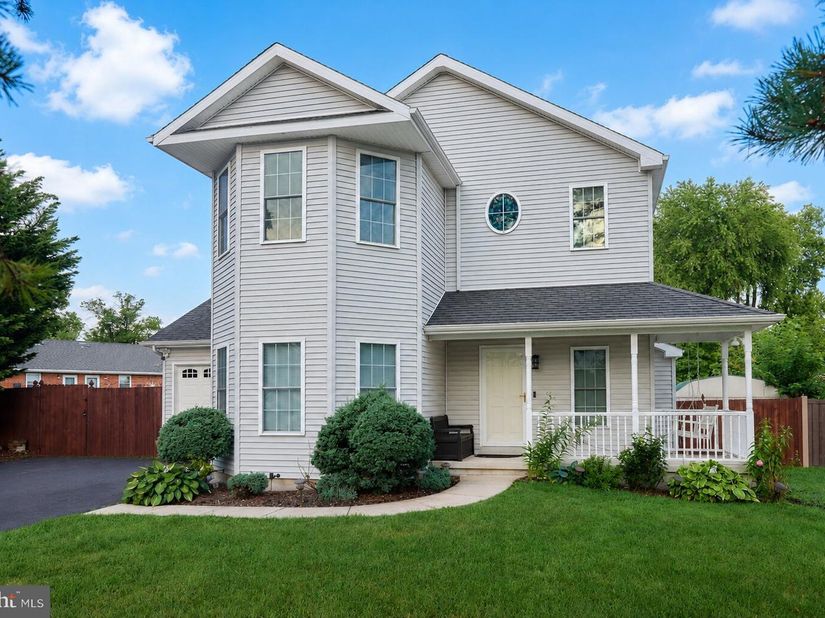 503 Evergreen Avenue, Warminster PA 18974