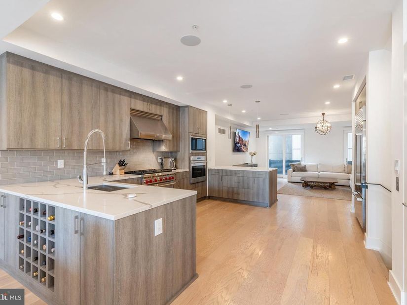 141 S Hancock Street, Philadelphia PA 19106