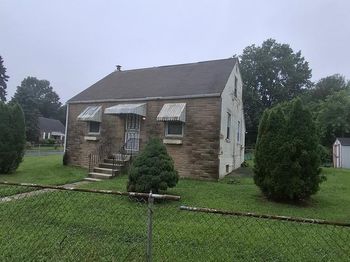 120 E Burton Lane