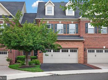 623 Saint James Court