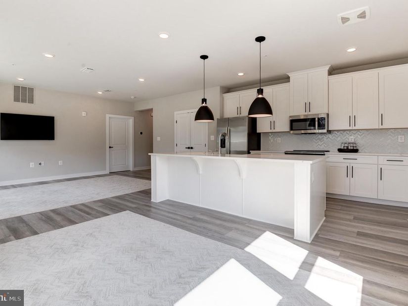 12875 Mosaic Park Way 4B, Herndon VA 20171
