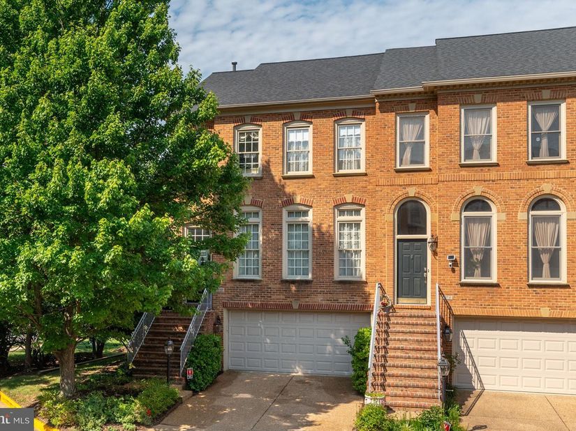 1816 Brentridge Street, Vienna VA 22182