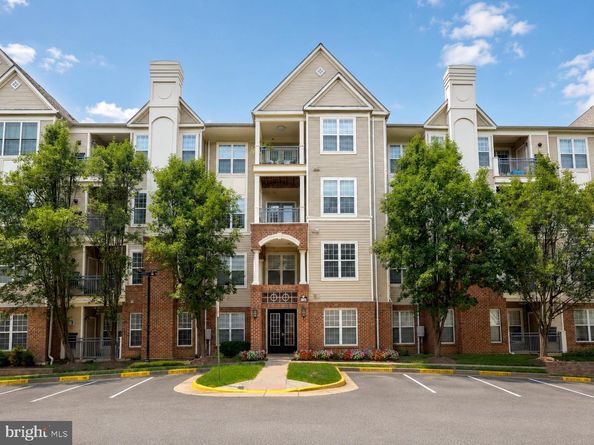 3015 Nicosh Circle 2102, Falls Church VA 22042