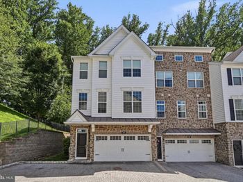 109 Eastwing Alley