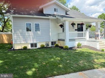 1004 Shepherd Street NE