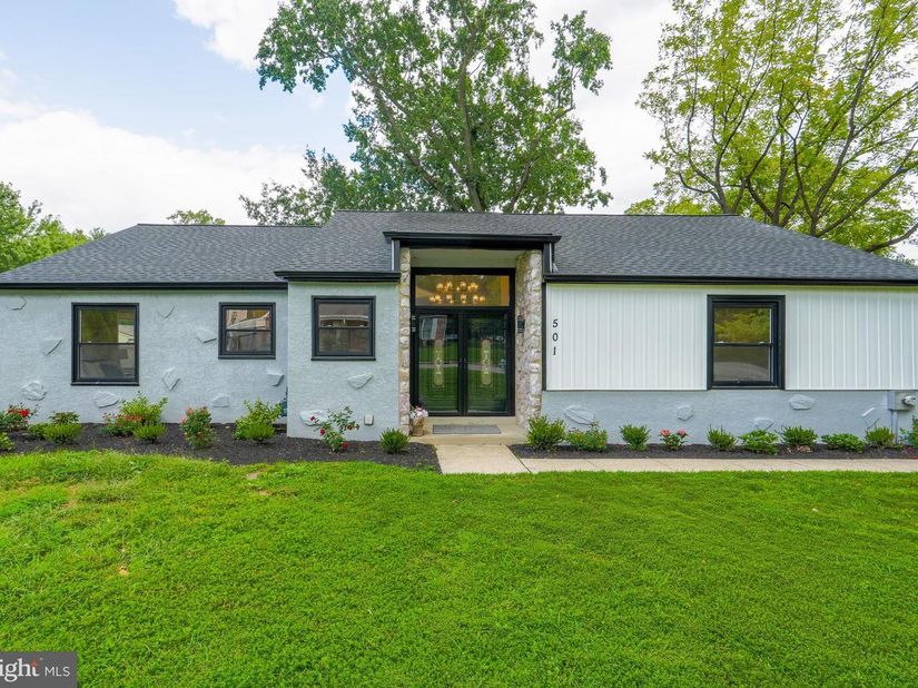 501 Flora Circle, Springfield PA 19064