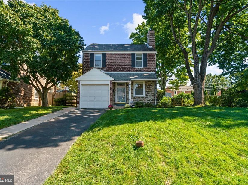 107 S Norwinden Drive, Springfield PA 19064