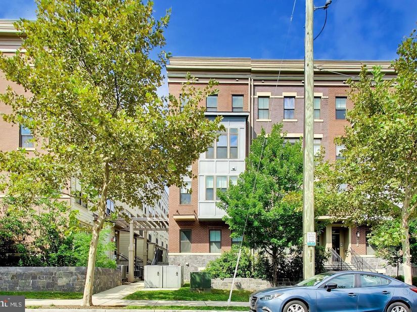 915 Elder Street NW C, Washington DC 20012