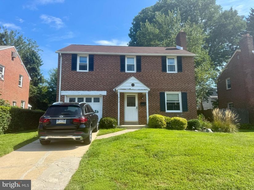 913 Addingham Avenue, Drexel Hill PA 19026