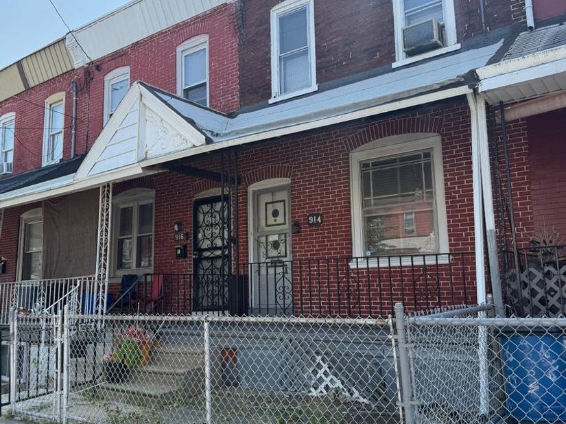 914 E Woodlawn Avenue, Philadelphia PA 19138