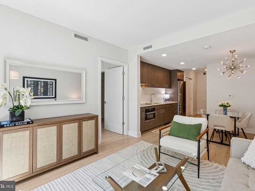 1211 Van Street SE 1003, Washington DC 20003