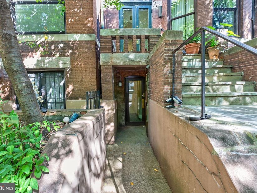 1415 21st Street NW A, Washington DC 20036