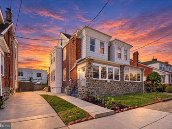 428 Hellerman Street