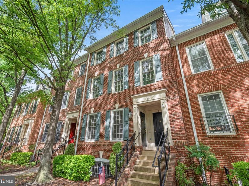 709 Massey Lane B, Alexandria VA 22314