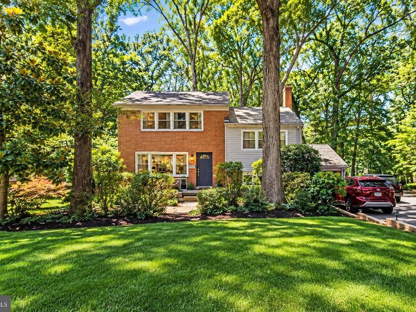 3420 Greentree Drive, Falls Church VA 22041