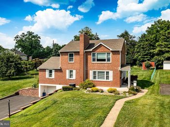 2741 Hillview Road