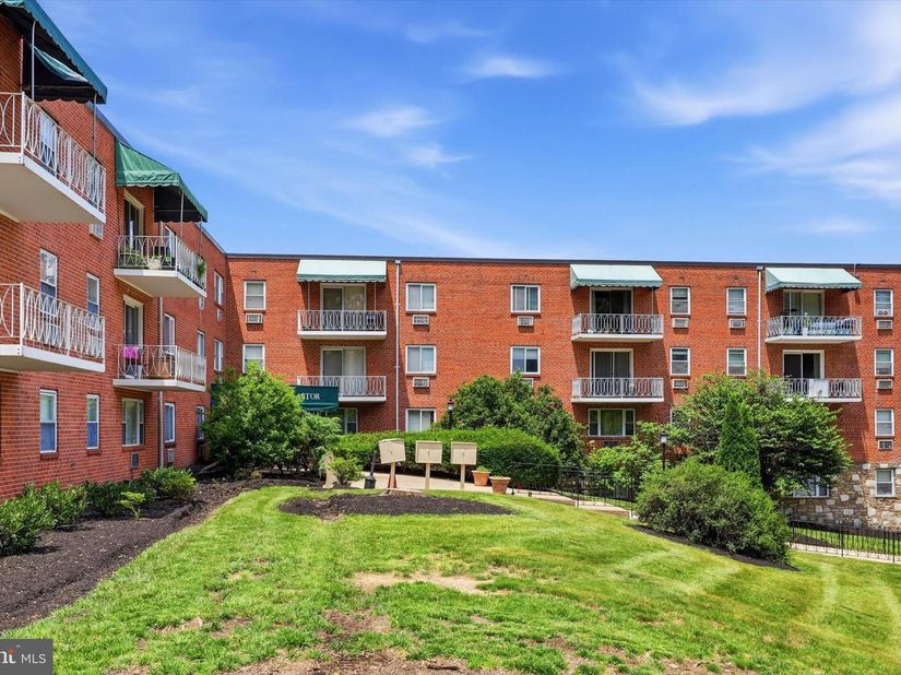 1600 Church Road A218, Wyncote PA 19095