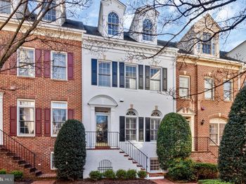 8847 Ashgrove House Lane