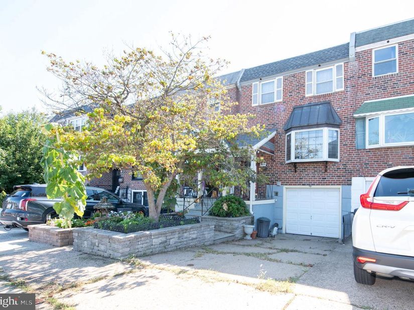 9149 Ashton Road, Philadelphia PA 19114