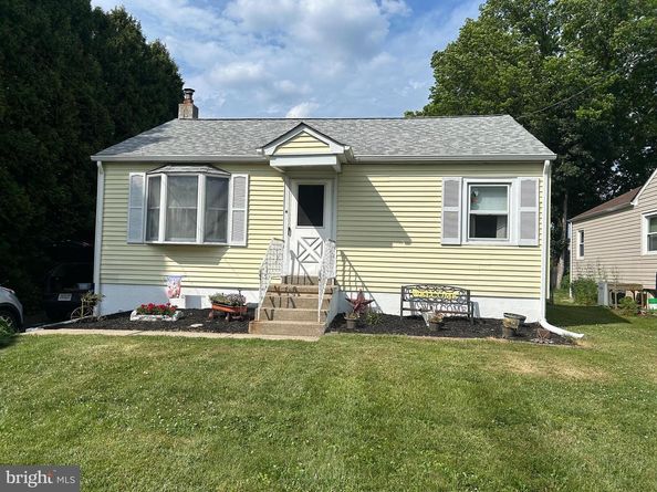 234 Oakdale Avenue, Horsham PA 19044