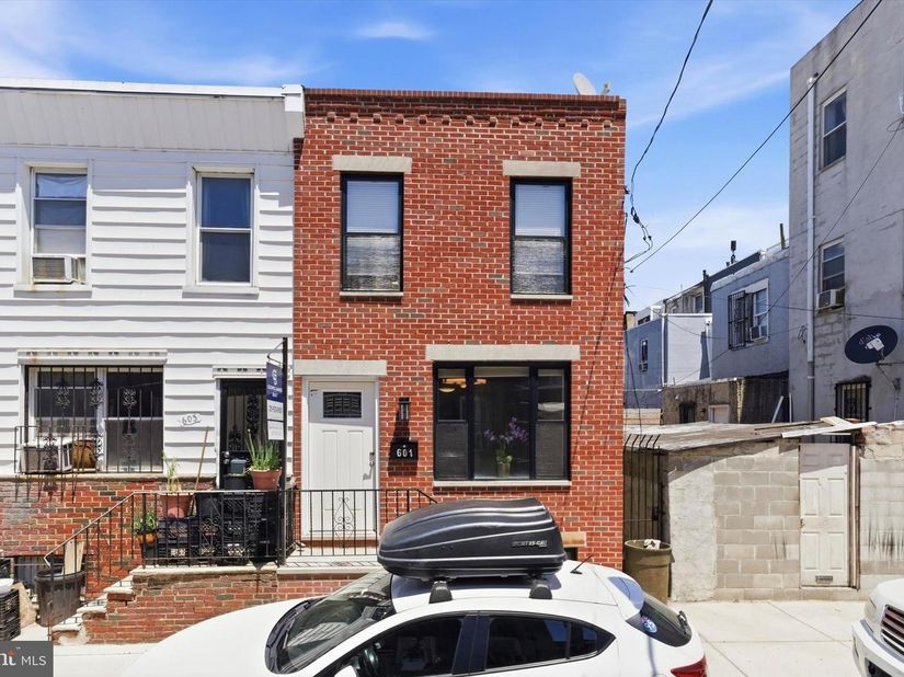 601 Watkins Street, Philadelphia PA 19148