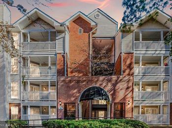 1504 Lincoln Way