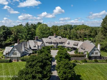 164 Round Hill Road