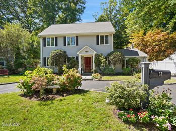 64 Caroline Place
